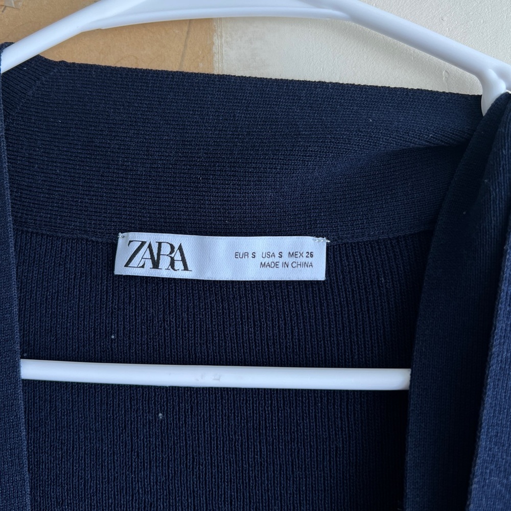 Zara Navy Sleeveless Top - Picture 4 of 5